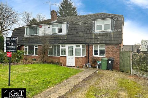 3 bedroom semi-detached house to rent, Mayfair Close, Dudley