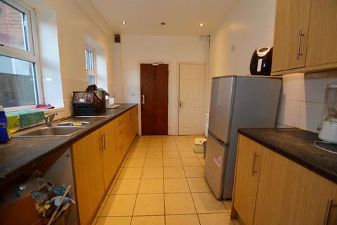 3 bedroom terraced house to rent, Hillaries Road, Birmingham