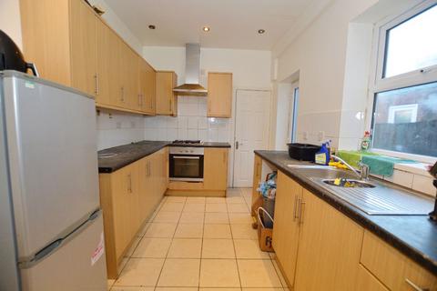 3 bedroom terraced house to rent, Hillaries Road, Birmingham