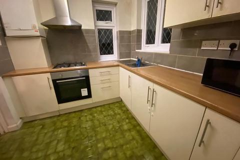 3 bedroom terraced house to rent, Ilford IG6