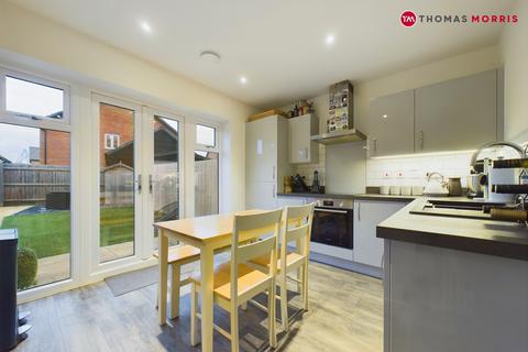 27 Binder Place, Biggleswade, SG18 0RU
