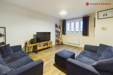 27 Binder Place, Biggleswade, SG18 0RU