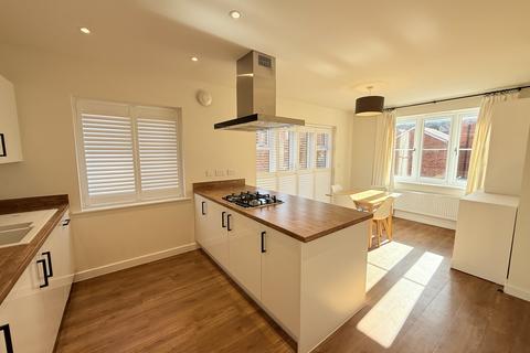 4 bedroom detached house to rent, Dexter Gardens, Abingdon OX13