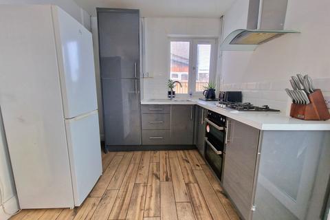 11 Alexander Road, Bedworth, CV12 9BP