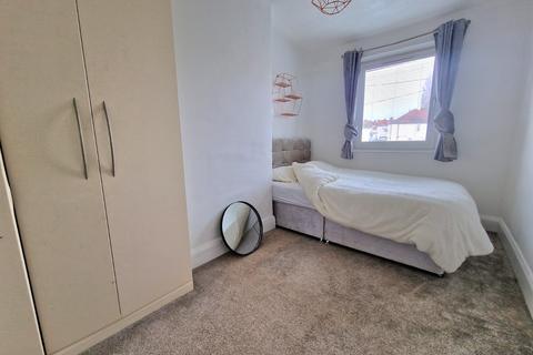 11 Alexander Road, Bedworth, CV12 9BP