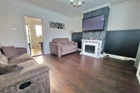 11 Alexander Road, Bedworth, CV12 9BP
