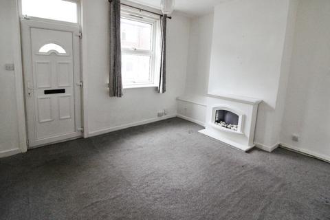 2 bedroom terraced house to rent, New Street, Leeds LS25