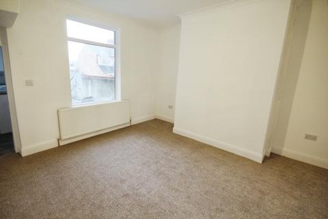 3 bedroom end of terrace house to rent, Ivy Terrace, Durham DH7