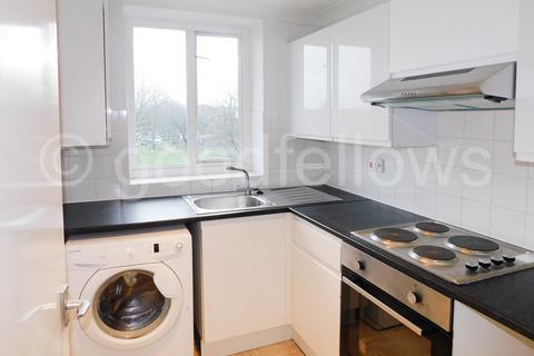 1 bedroom apartment to rent, Lyle Court, Surrey SM4