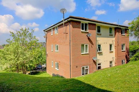 2 bedroom apartment to rent, Lingfield Close, Buckinghamshire HP13