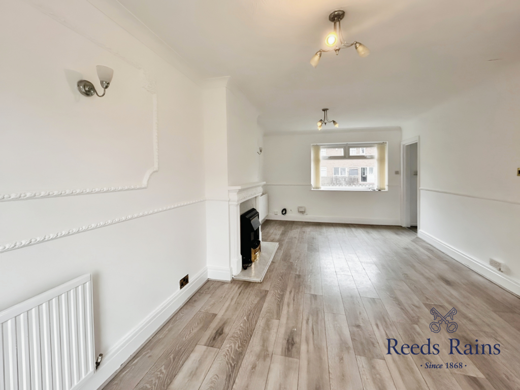 Sitting/Dining Room
