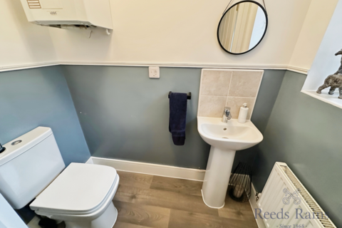 3 Arthur Cratchley Grove, Stoke-on-trent, ST4 8ZR