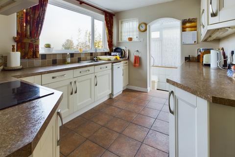 3 bedroom bungalow for sale, Seaview Road, Bristol BS20