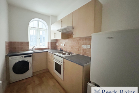 1 bedroom apartment for sale, Barton Road, Manchester M30