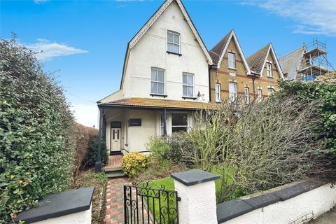 5 bedroom end of terrace house for sale, Beltinge Road, Kent CT6