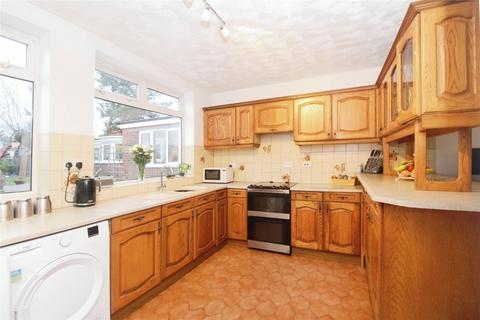 4 bedroom bungalow for sale, Teign Bank Road, Leicestershire LE10