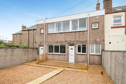 2 bedroom flat to rent, Mitchell Street, Fife KY8