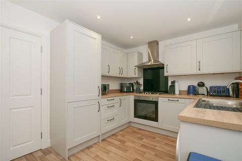 3 bedroom end of terrace house for sale, Hutton Hall Drive, West Yorkshire BD2