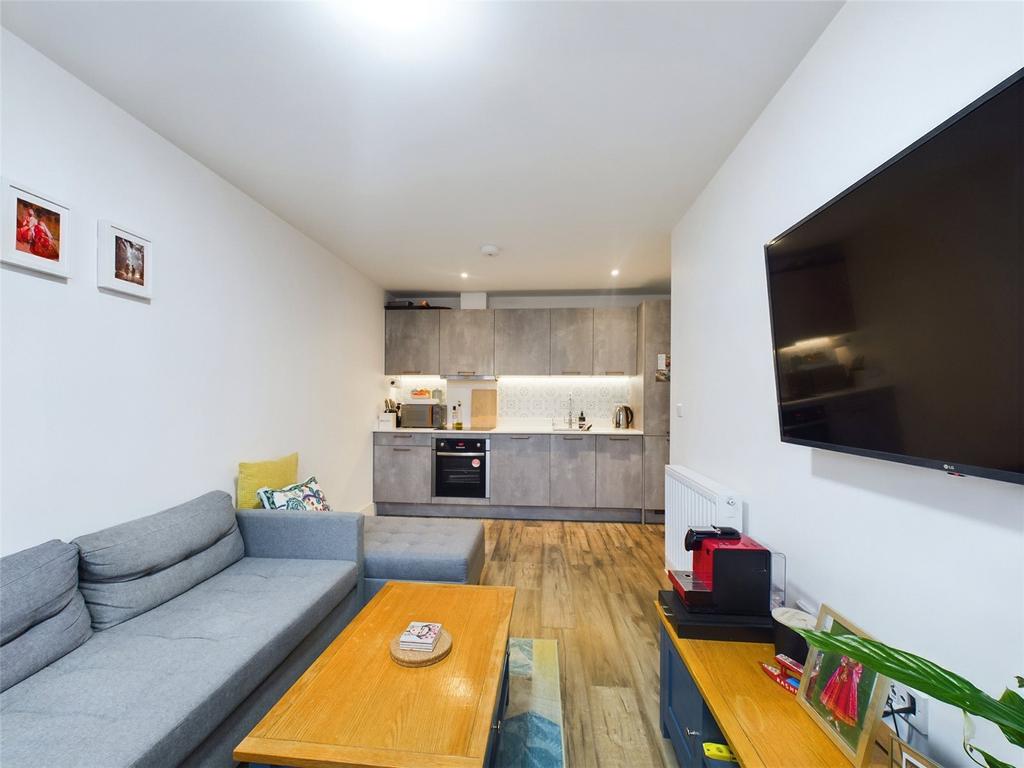 Kitchen/Living Area