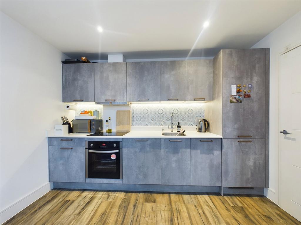 Kitchen/Living Area