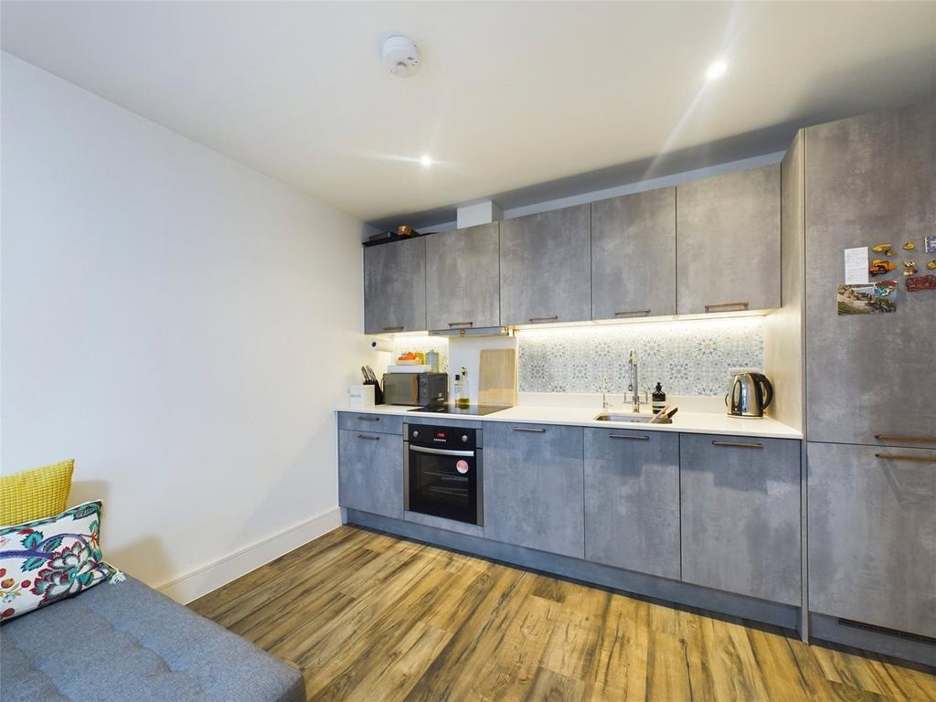 Kitchen/Living Area