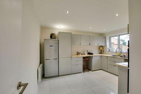 2 bedroom flat for sale, Bond Road, Kent ME8