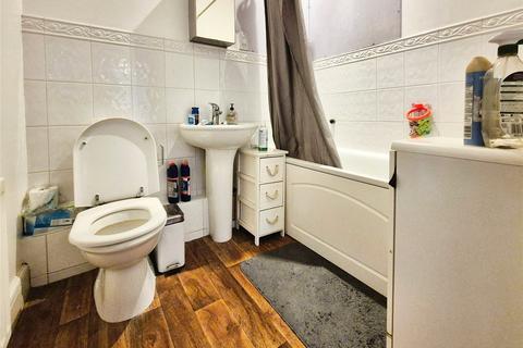 1 bedroom flat for sale, High Street, Kent ME1