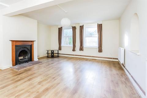 3 bedroom flat for sale, Stamford Avenue, Hampshire PO11