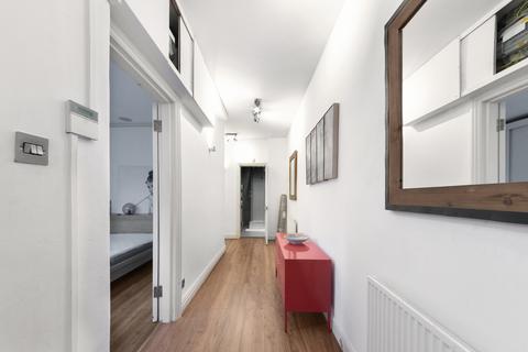 2 bedroom flat to rent, Gwendwr Road, W14