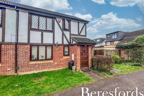 Bennison Drive, Harold Wood, RM3