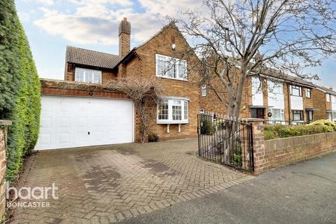 4 bedroom detached house for sale, Ennerdale Road, Doncaster