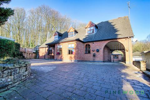 84 Ashover Road, Old Tupton, Chesterfield, S42 6HJ