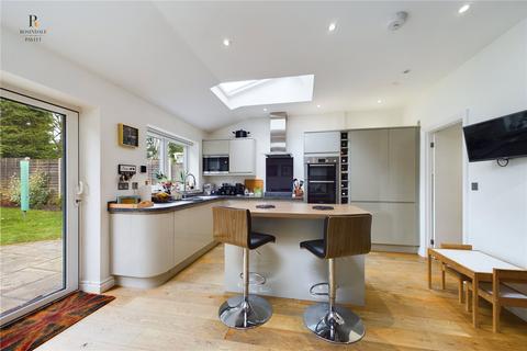 30 Bute Gardens, Wallington, SM6 8SS