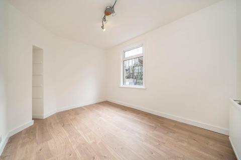 27 Coxmount Road, London, SE7 8AD