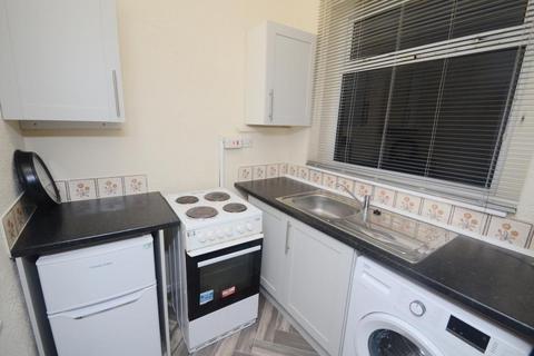 1 bedroom flat to rent, Beaconsfield, Manchester M14