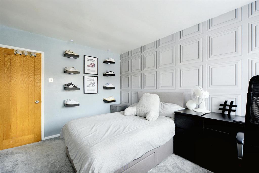 Bedroom 23.jpeg