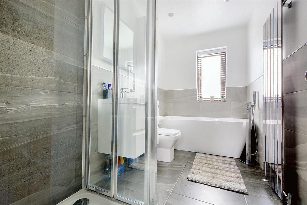 Shower Room 1.jpeg