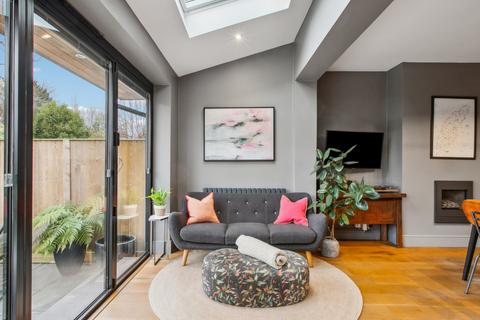 21 Warren Avenue, Bromley, BR1 4BP