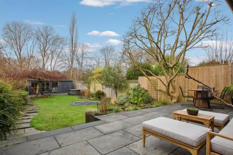 21 Warren Avenue, Bromley, BR1 4BP