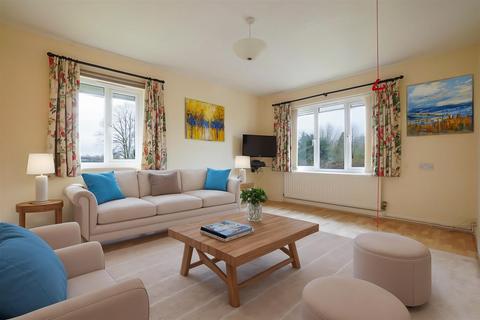 1 bedroom retirement property for sale, Knights Lane, Tiddington, Stratford-Upon-Avon