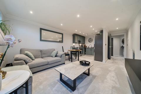 20, Maxim Apartments, 2 Wheeler Place, Bromley, BR2 9EZ