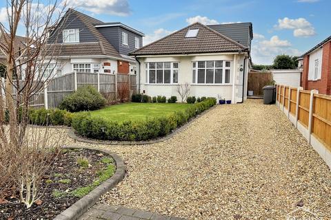 4 bedroom bungalow for sale, Hill View Road, Bournemouth, BH10 5