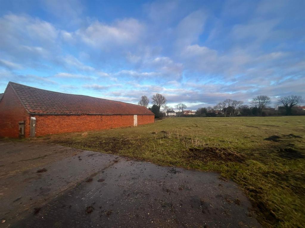 The Grange, Rectory Road, Roos, HU12 0 HT
