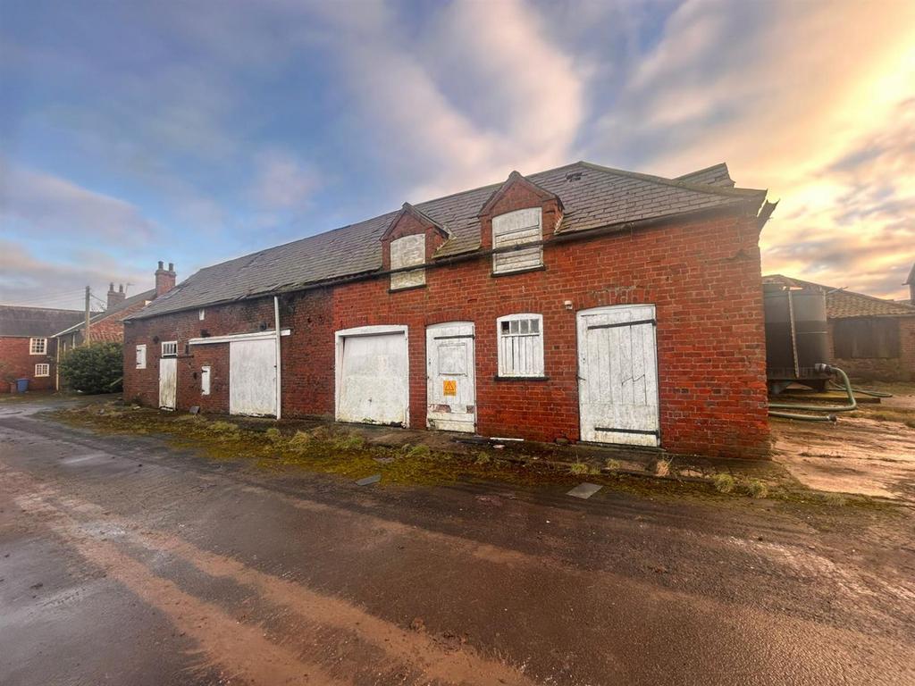 The Grange, Rectory Road, Roos, HU12 0 HT