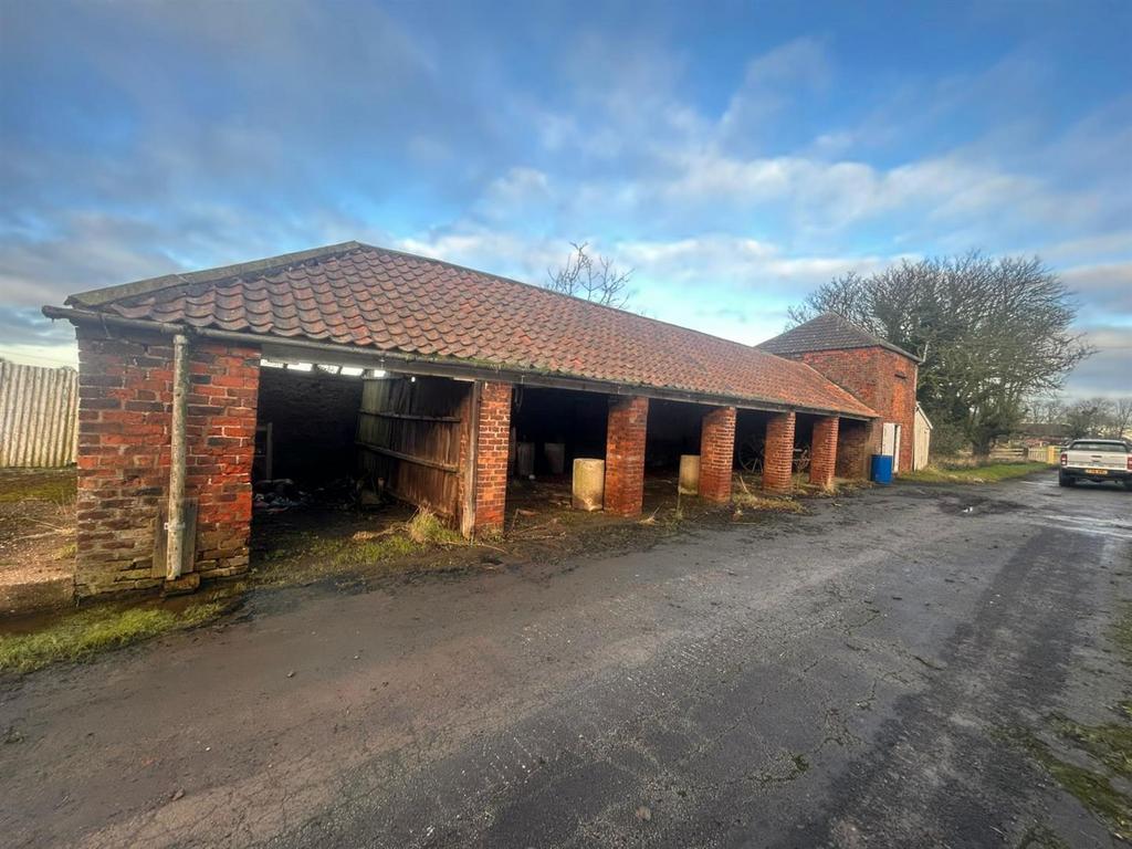 The Grange, Rectory Road, Roos, HU12 0 HT