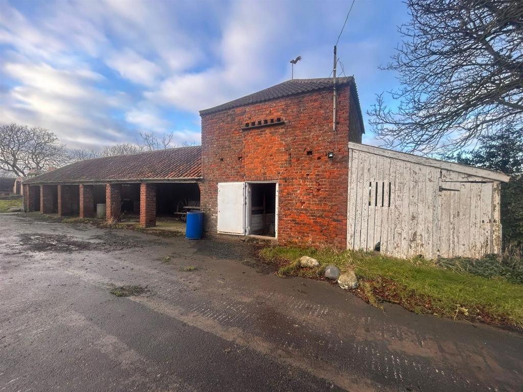 The Grange, Rectory Road, Roos, HU12 0 HT