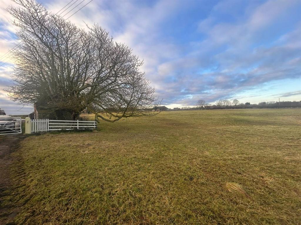 The Grange, Rectory Road, Roos, HU12 0 HT