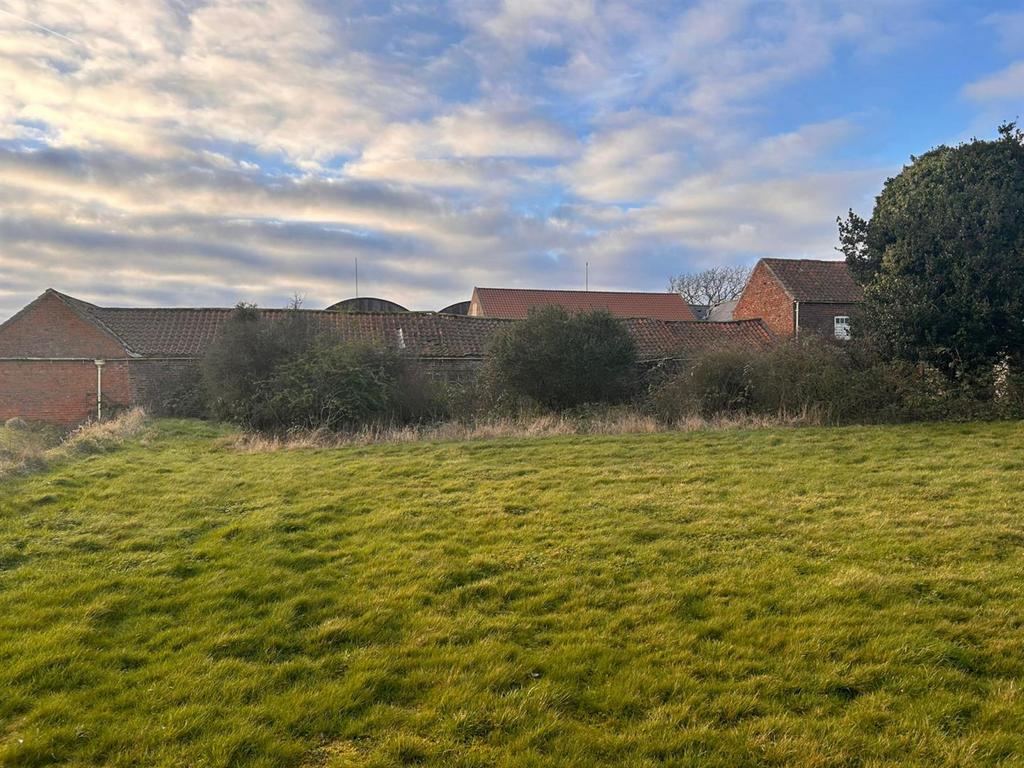 The Grange, Rectory Road, Roos, HU12 0 HT