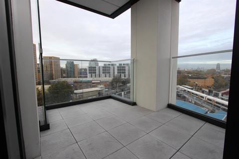 2 bedroom apartment to rent, River Mill One, Lewisham, SE13