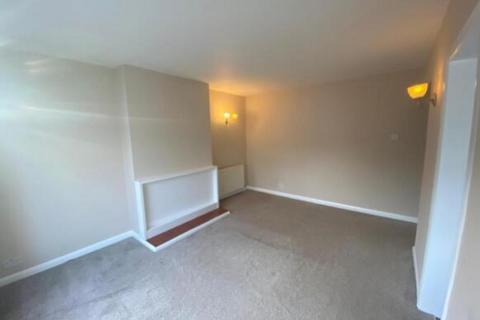 2 bedroom ground floor maisonette to rent, Firsgrove Road, Warley, Brentwood, Essex, CM14